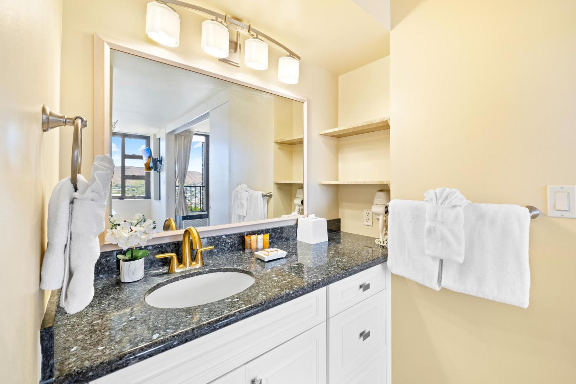Diamond Head Views Retreat With Free Parking & Near Waikiki Beach! Honolulu Dış mekan fotoğraf